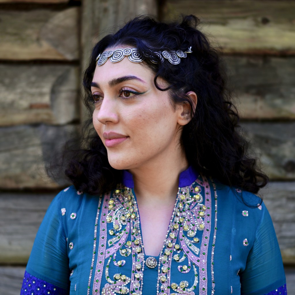 GILI - Krishme Kakehli